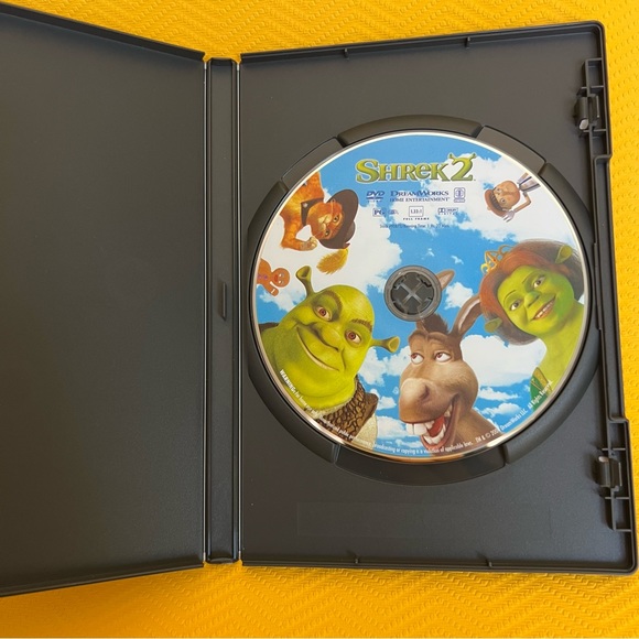 3 Movies: Shrek Collection DVDs. - Picture 6 of 8